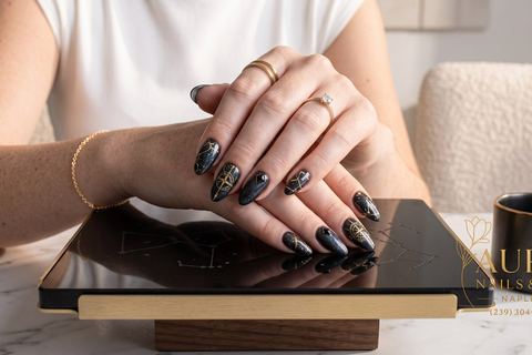 Aura Nails & Spa